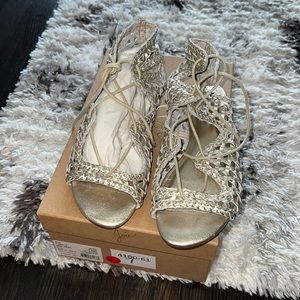 joie Fannie sandle white/gold like metallic size 7